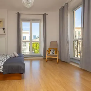 Spacious In Heart Of Apartament